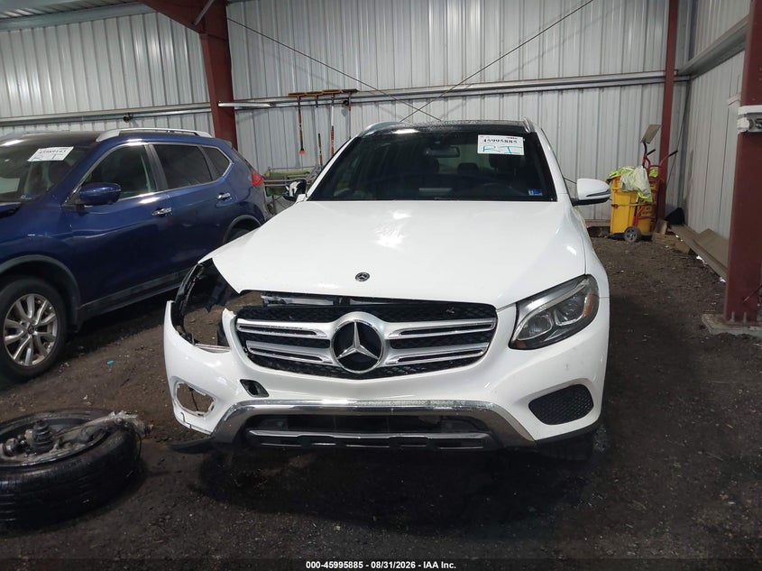 MERCEDES-BENZ GLC 300 - zdjęcie 13