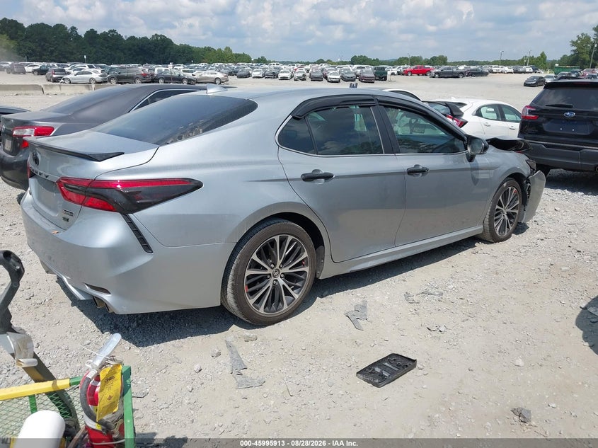 TOYOTA CAMRY - zdjęcie 4