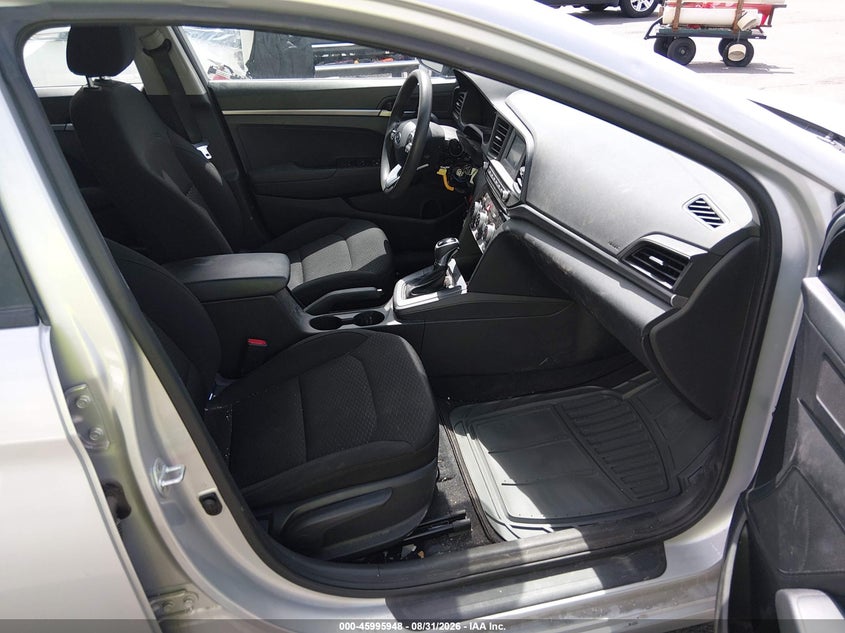 2019 HYUNDAI ELANTRA auction photo 5