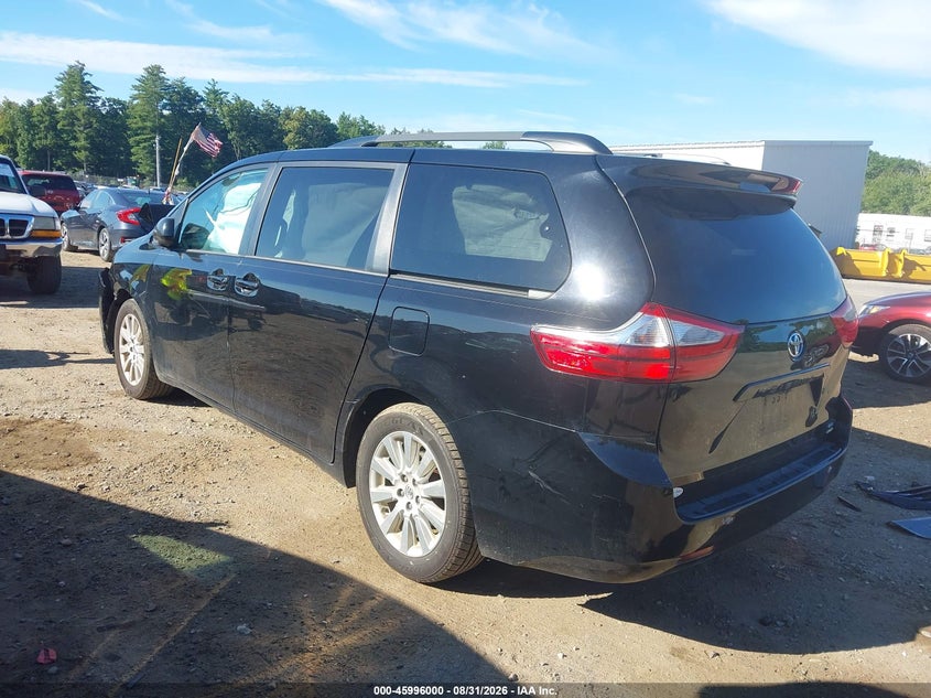 TOYOTA SIENNA - zdjęcie 3
