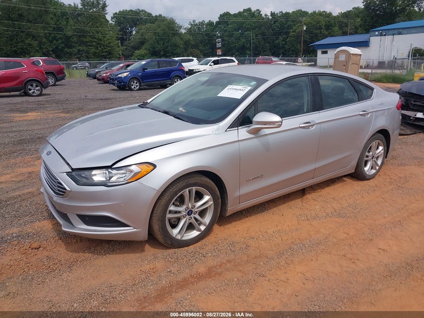 2018 Ford Fusion, Right Front, IAAI, VIN 3FA6P0LU7JR194666 — photo 2