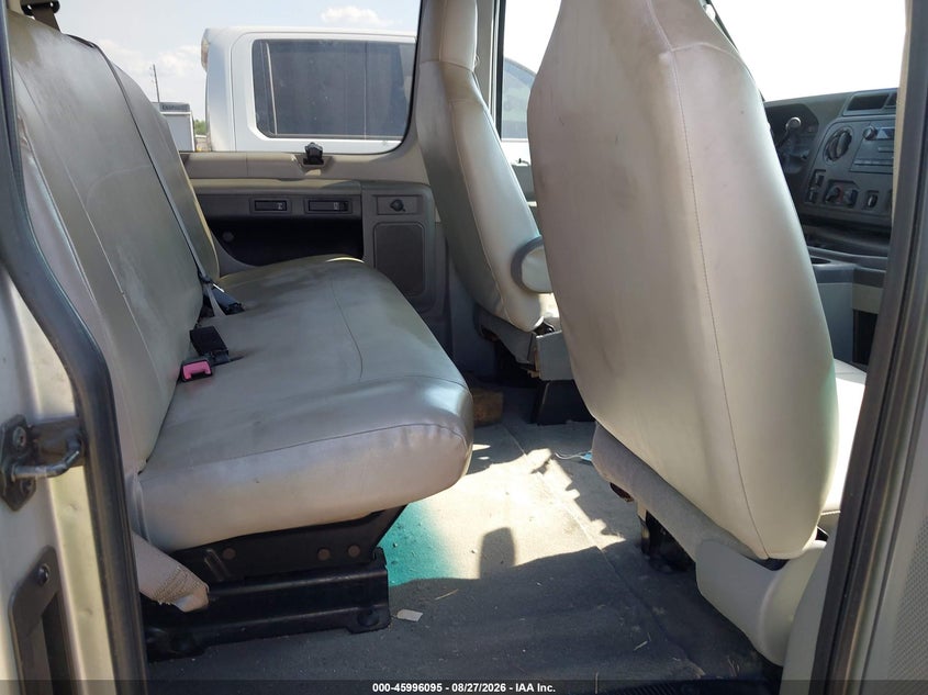 2011 FORD E-350 SUPER DUTY auction photo 8