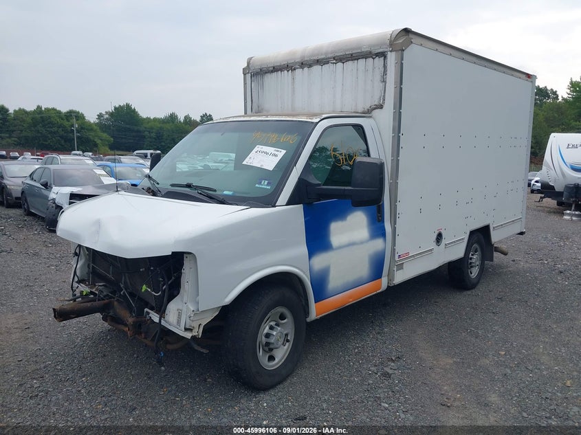 2017 CHEVROLET EXPRESS CUTAWAY auction photo 2