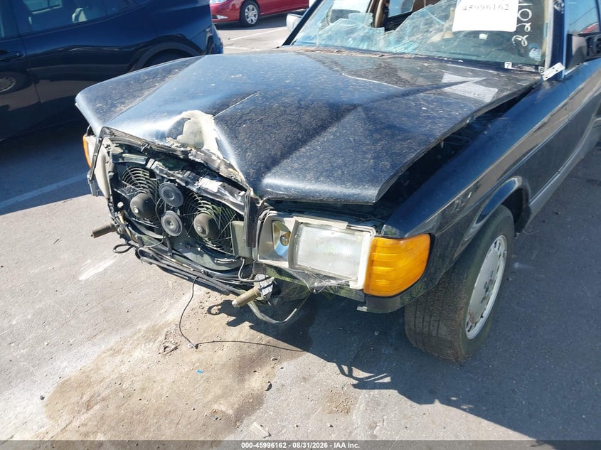 MERCEDES-BENZ 560 1990 VIN WDBCA39E4LA552348