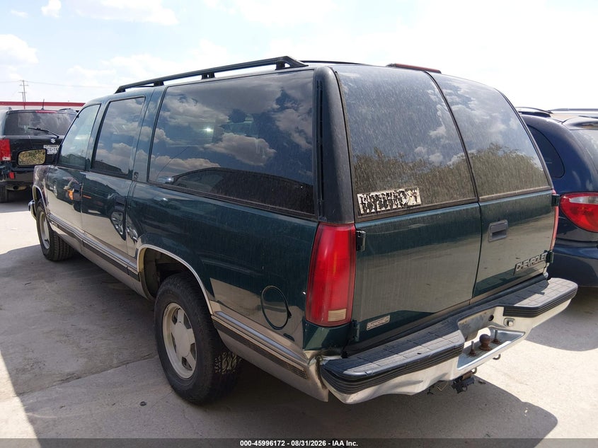 1999 CHEVROLET SUBURBAN 1500 auction photo 3