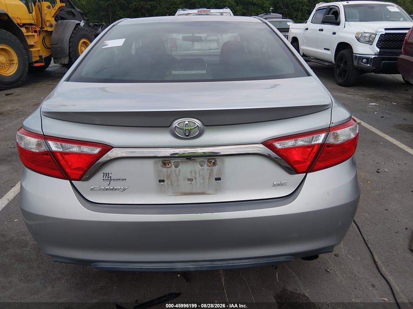 TOYOTA CAMRY - zdjęcie 16
