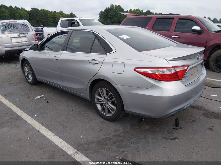 TOYOTA CAMRY - zdjęcie 3