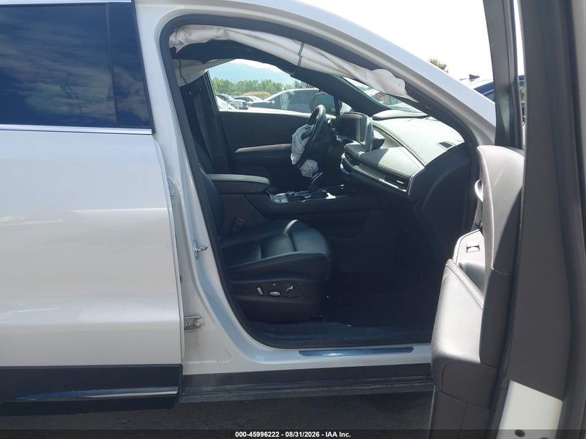 2024 CADILLAC XT4 auction photo 5