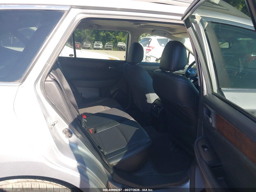 2016 SUBARU OUTBACK auction photo 8
