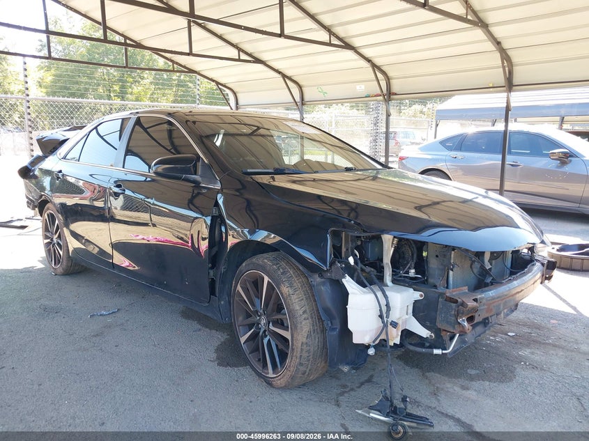 TOYOTA CAMRY - zdjęcie 1