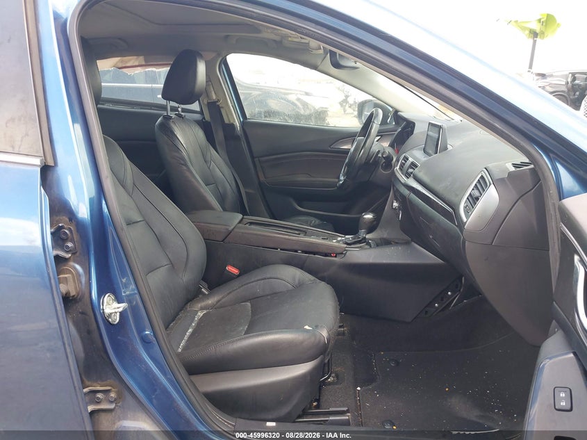 MAZDA MAZDA3 - zdjęcie 17