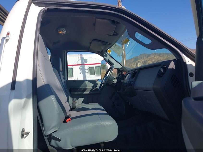 2012 FORD F-750 auction photo 5