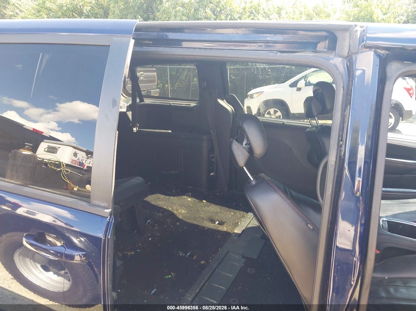 2013 DODGE GRAND CARAVAN auction photo 8