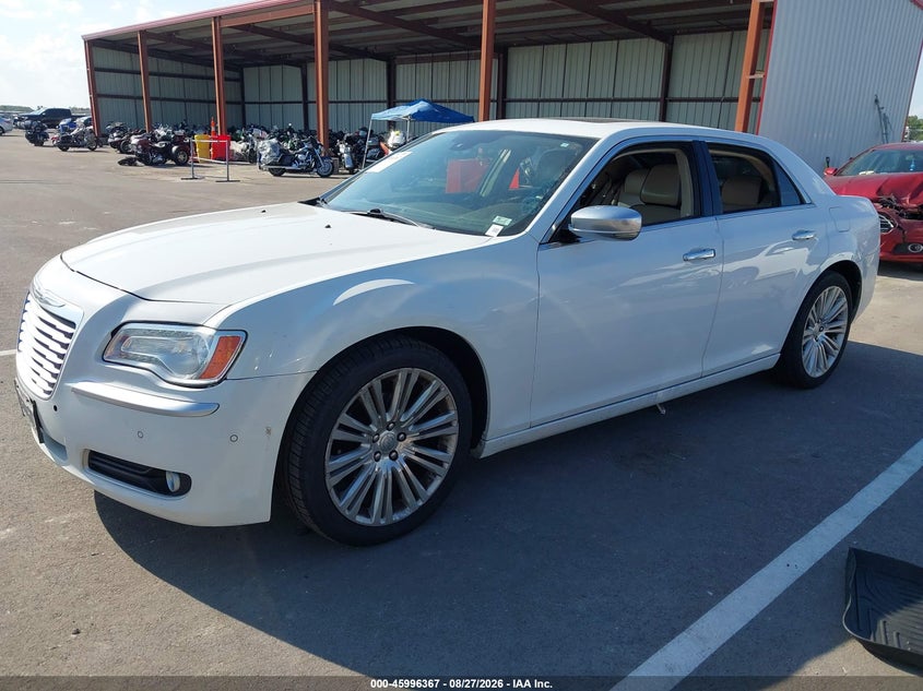 2013 Chrysler 300C, Неизвестно, IAAI, VIN 2C3CCAPG5DH533254 — фото 2