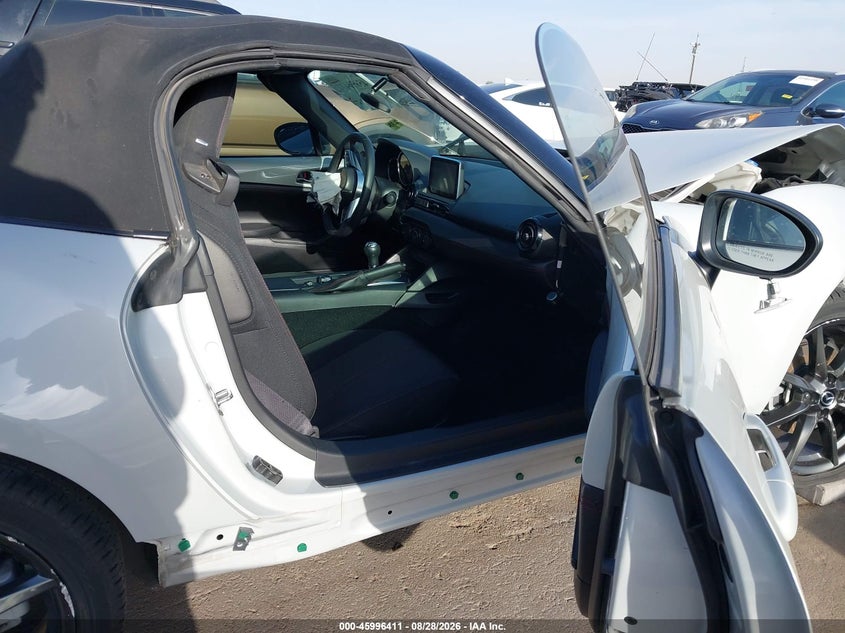 MAZDA MX-5 MIATA 2016 VIN JM1NDAC77G0110918