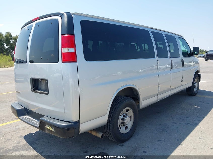 2019 CHEVROLET EXPRESS 3500 auction photo 4