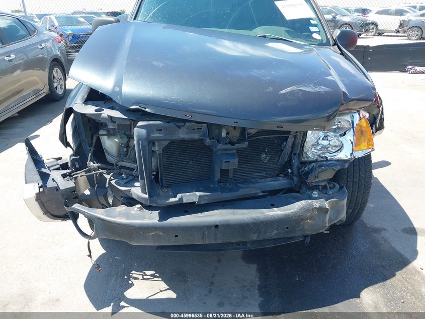 2002 GMC ENVOY auction photo 6