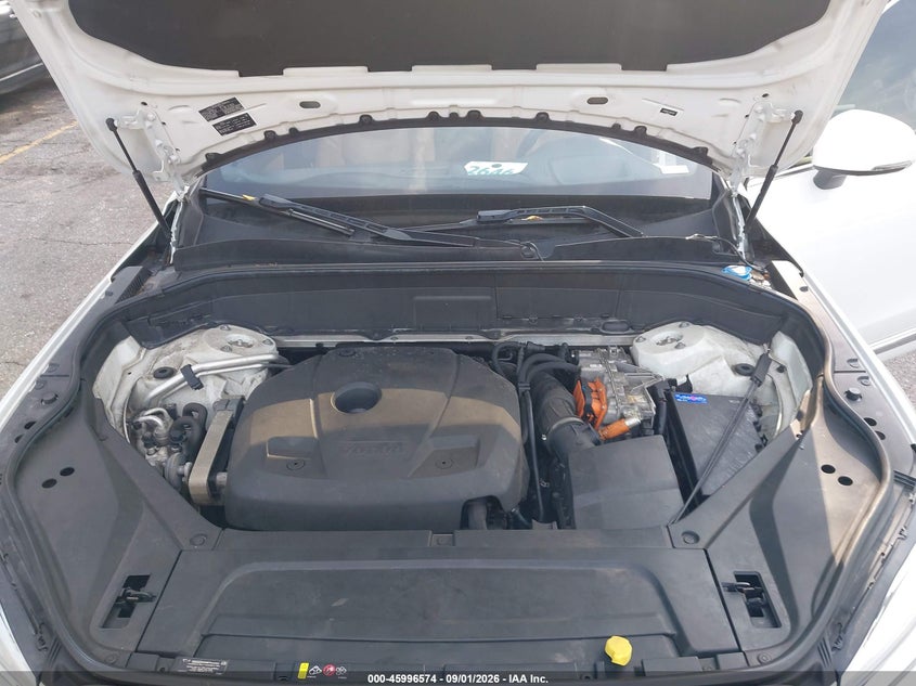 2016 VOLVO XC90 HYBRID T8 INSCRIPTION · Photo 10