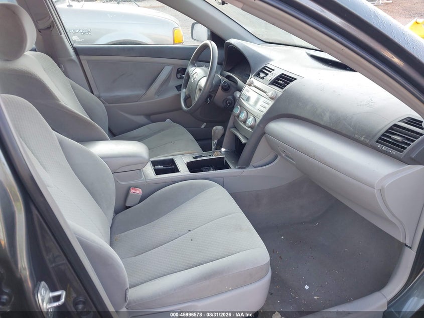 2009 TOYOTA CAMRY auction photo 5