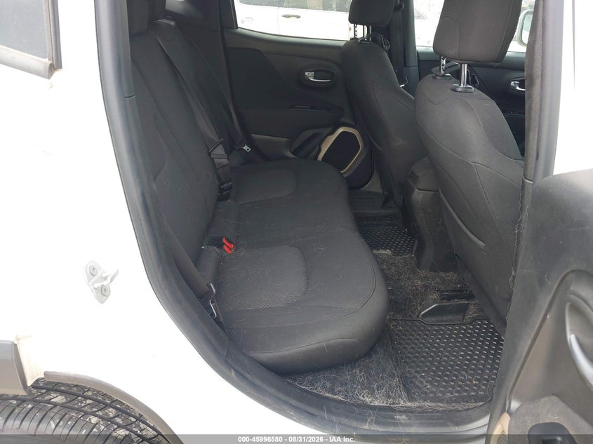 2016 JEEP RENEGADE auction photo 8
