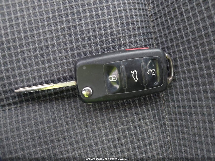 VOLKSWAGEN GOLF 2012 VIN WVWBM7AJ2CW211618