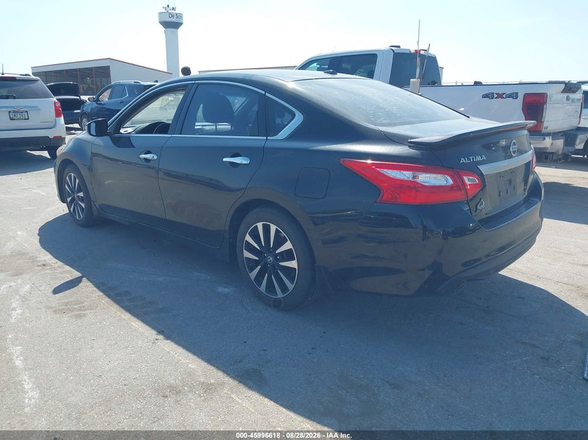 2017 NISSAN ALTIMA auction photo 3