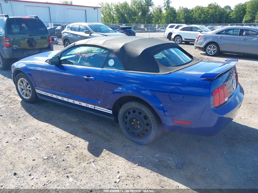 2005 FORD MUSTANG auction photo 3