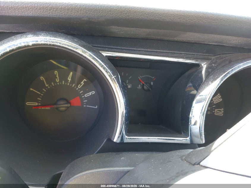2005 FORD MUSTANG auction photo 7
