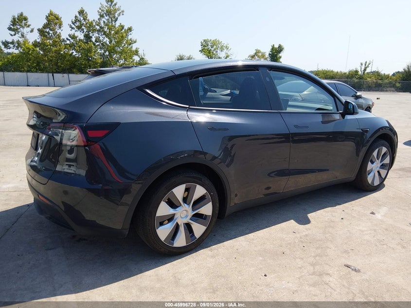 TESLA MODEL Y 2024 VIN 7SAYGDED9RF017916