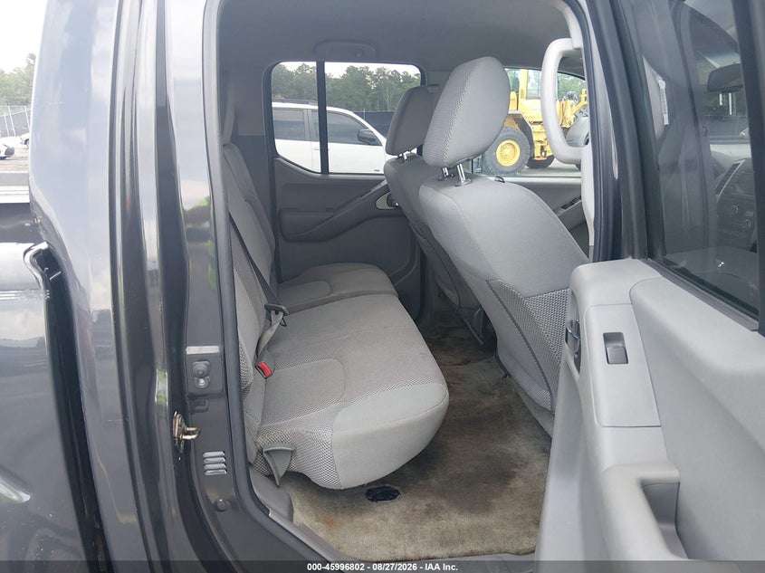 2015 NISSAN FRONTIER auction photo 8