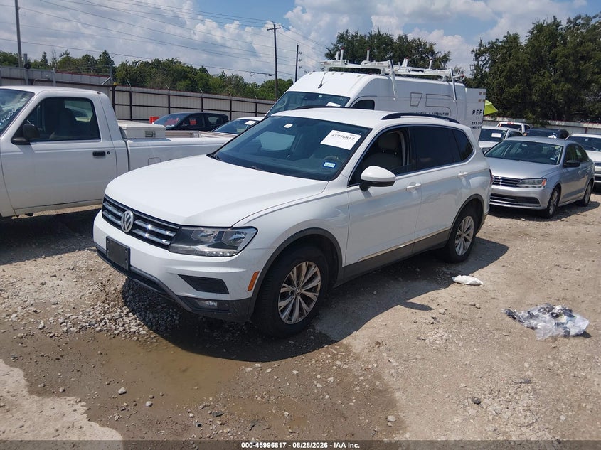 2018 VOLKSWAGEN TIGUAN auction photo 2