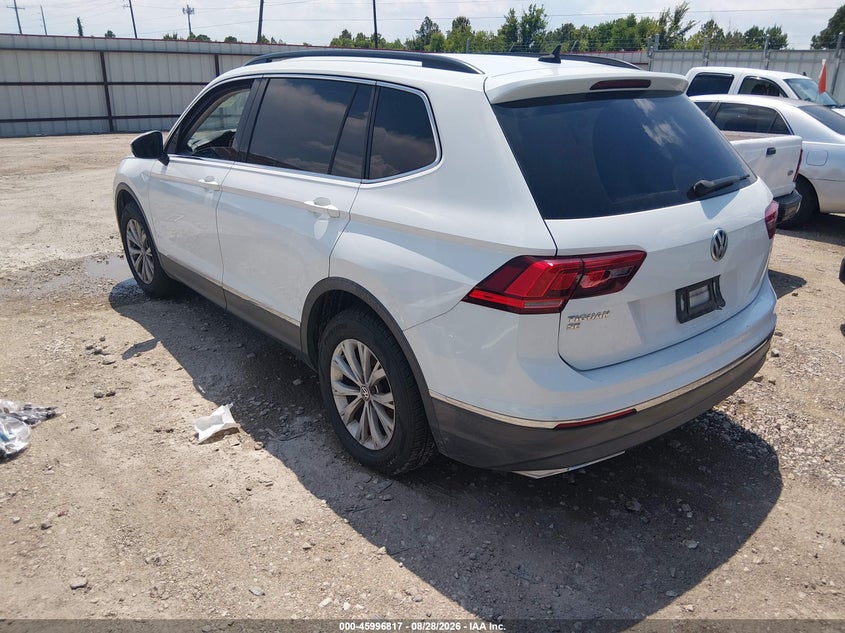 2018 VOLKSWAGEN TIGUAN auction photo 3