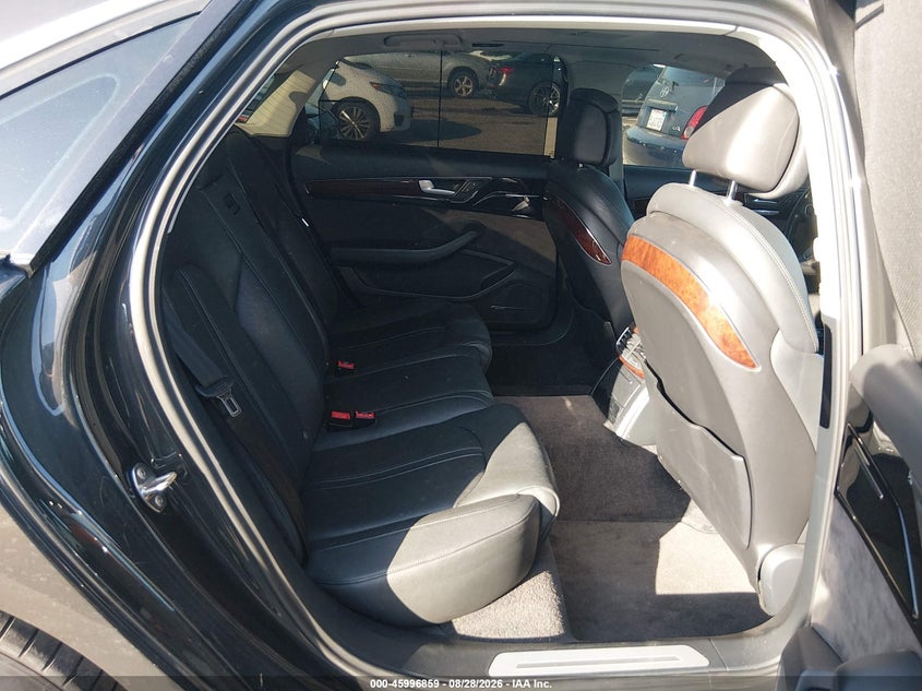 2012 AUDI A8 L auction photo 8