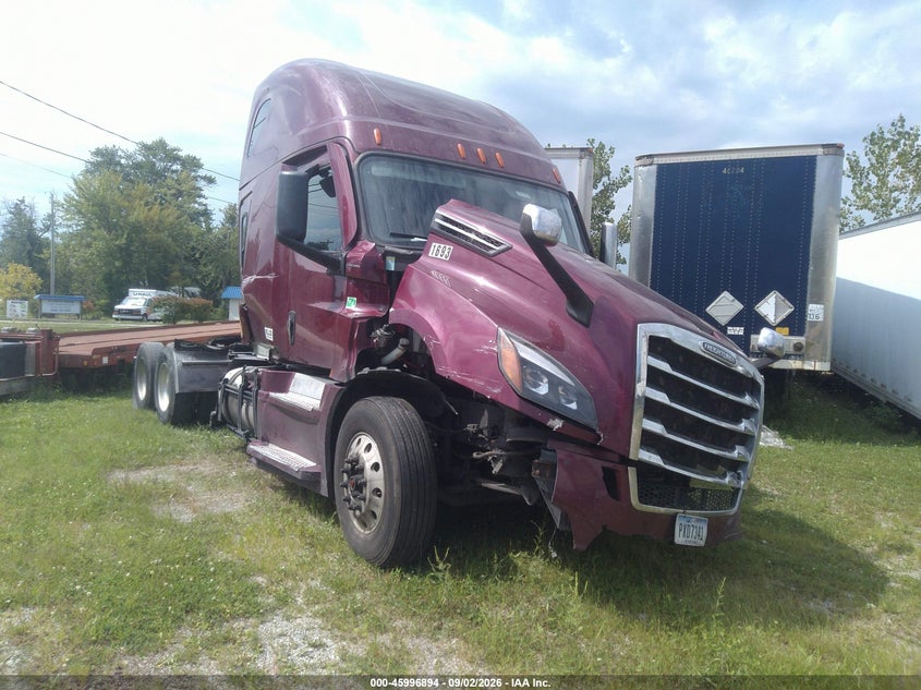 2021 FREIGHTLINER NEW CASCADIA 126 auction photo 2