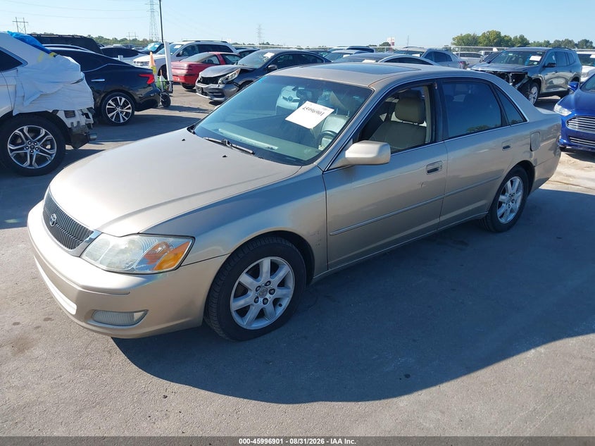 2001 TOYOTA AVALON auction photo 2