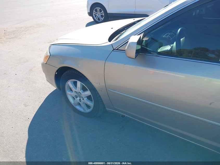 2001 TOYOTA AVALON auction photo 6