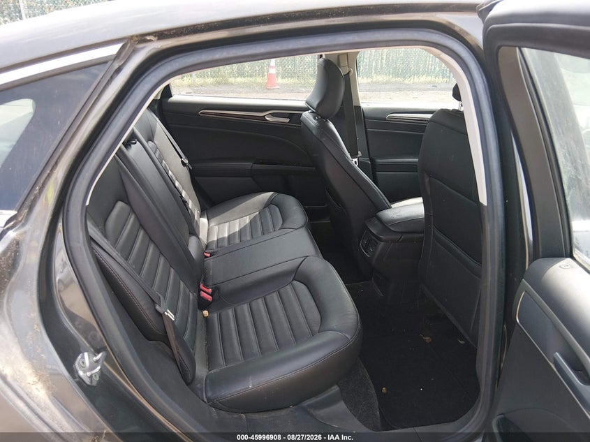 2016 FORD FUSION auction photo 8