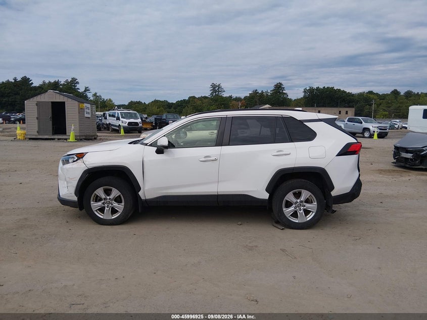 TOYOTA RAV4 - zdjęcie 14