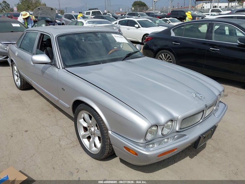 2001 JAGUAR XJR SEDAN 4.0L V-8 DOHC, SUPERCHARGER, PREMIUM , 370HP