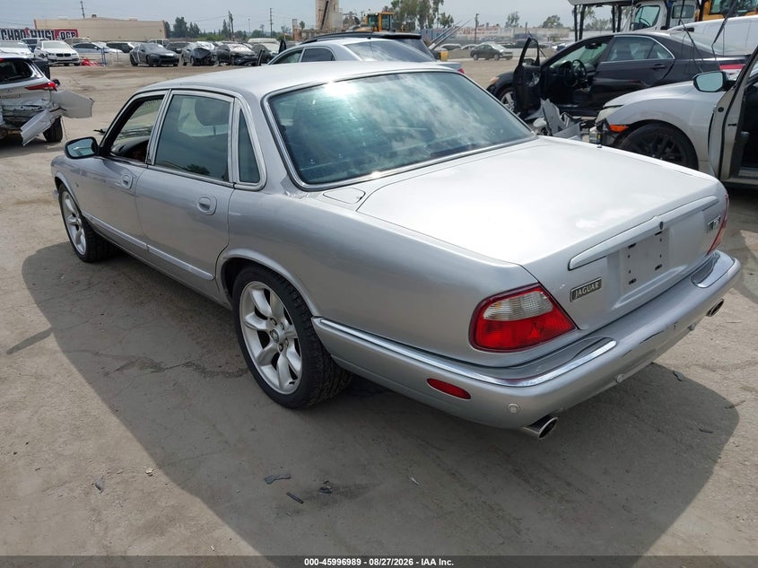 2001 JAGUAR XJR SEDAN 4.0L V-8 DOHC, SUPERCHARGER, PREMIUM , 370HP