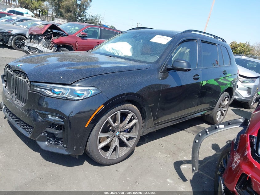 2022 BMW X7, Right Front, IAAI, VIN 5UXCX6C01N9K04380 — photo 2