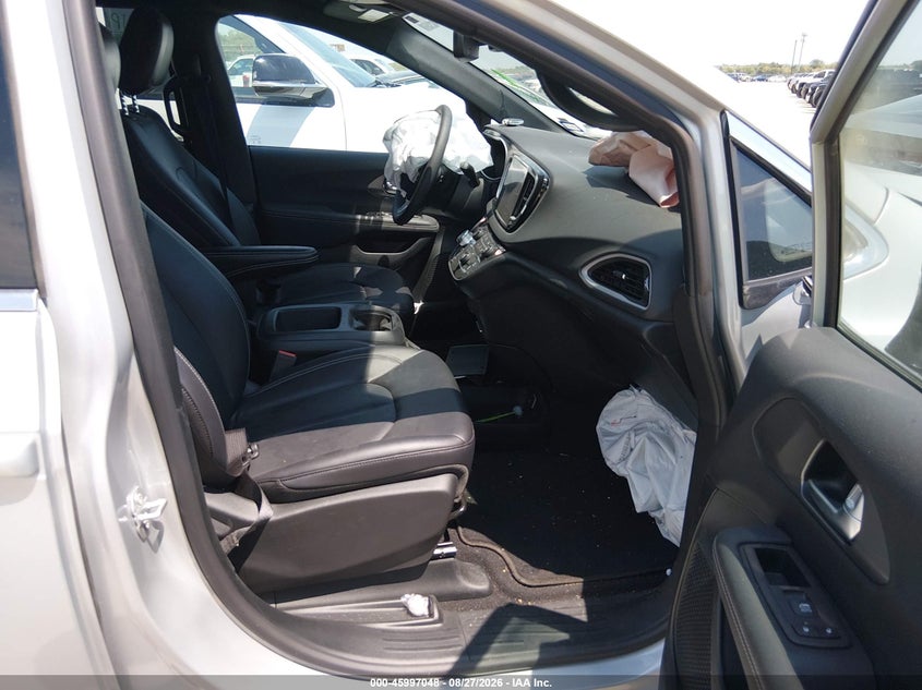 2026 CHRYSLER PACIFICA auction photo 5