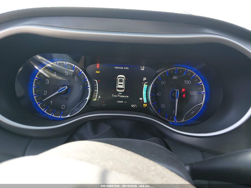 2026 CHRYSLER PACIFICA auction photo 7