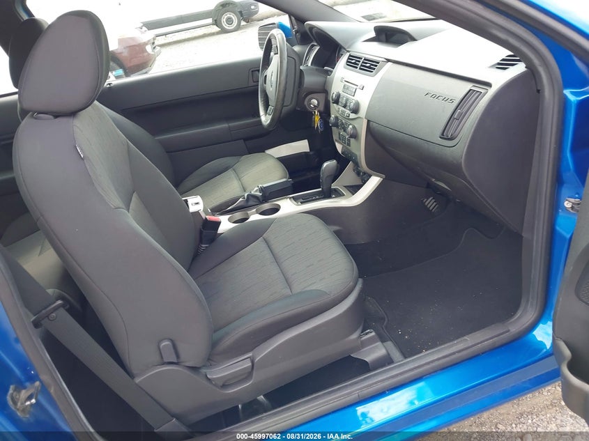 2010 FORD FOCUS auction photo 5