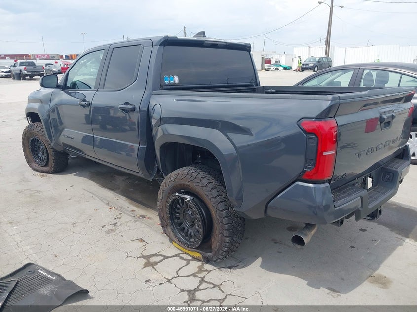 2025 TOYOTA TACOMA HYBRID auction photo 3
