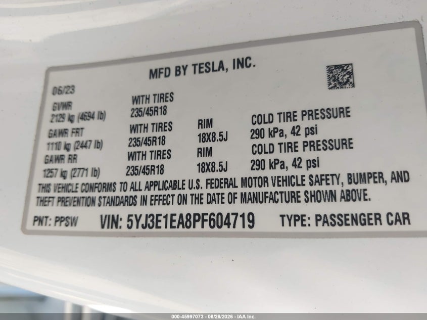 TESLA MODEL 3 - zdjęcie 9