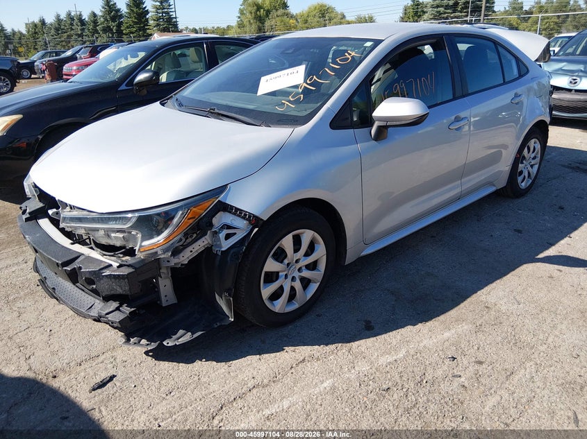 2022 Toyota Corolla, Front & Rear, IAAI, VIN 5YFEPMAE6NP274481 — photo 2