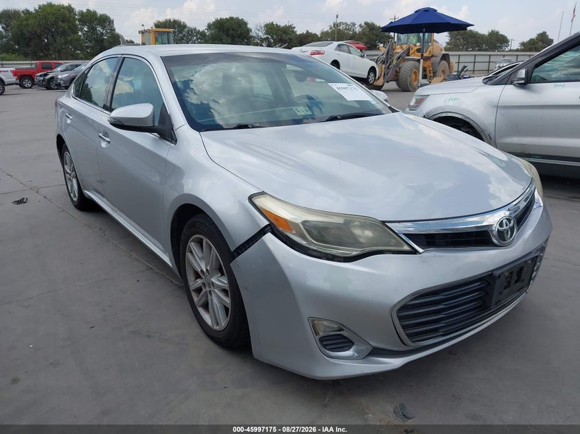2013 TOYOTA AVALON auction photo 1