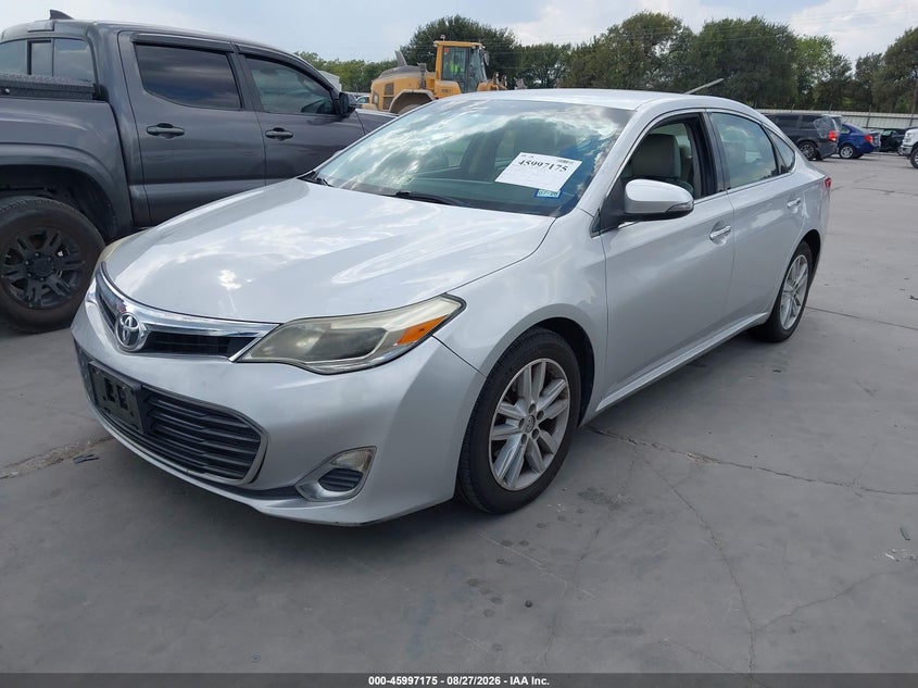 2013 TOYOTA AVALON auction photo 2
