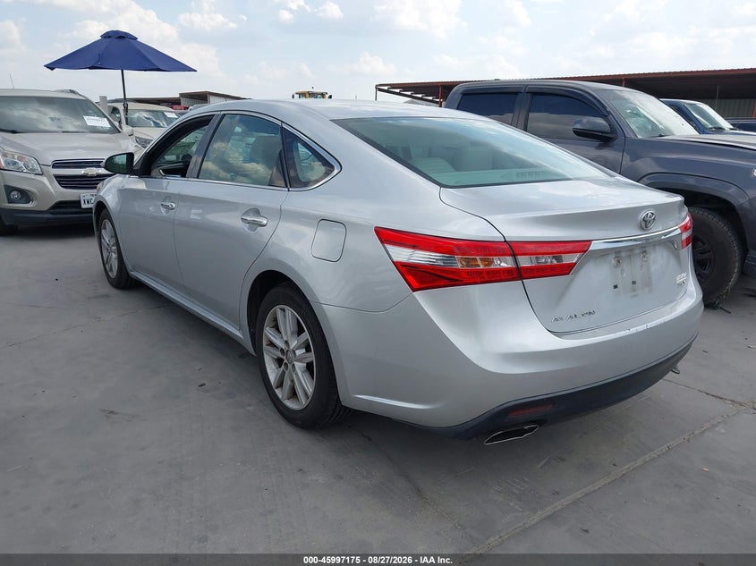 2013 TOYOTA AVALON auction photo 3